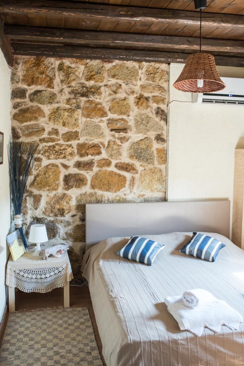 Stone Villas Nea Roda Esterno foto